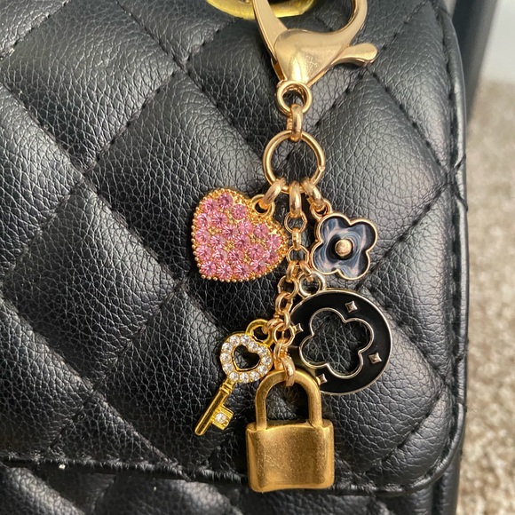 Rhinestone designer purse charm - Picture 2 of 4
